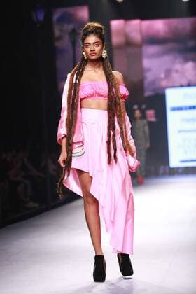 NEW DELHI, INDIA - OCTOBER 15: A model showcases the creation of designer Masaba Gupta during Amazon India Fashion Week Spring-Summer 17 at NSIC Exhibition Complex on October 15, 2016 in New Delhi, India. (Photo by Amal Ks Hindustan Times) Amazon India Fashion Week Spring Summer 2017