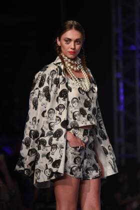 NEW DELHI, INDIA - OCTOBER 15: A model showcases the creation of designer Masaba Gupta during Amazon India Fashion Week Spring-Summer 17 at NSIC Exhibition Complex on October 15, 2016 in New Delhi, India. (Photo by Amal Ks Hindustan Times) Amazon India Fashion Week Spring Summer 2017
