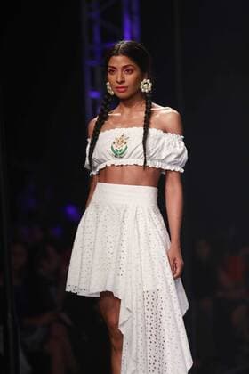 NEW DELHI, INDIA - OCTOBER 15: A model showcases the creation of designer Masaba Gupta during Amazon India Fashion Week Spring-Summer 17 at NSIC Exhibition Complex on October 15, 2016 in New Delhi, India. (Photo by Amal Ks Hindustan Times) Amazon India Fashion Week Spring Summer 2017