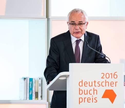 Deutscher Buchpreis, c o Börsenverein des Deutschen Buchhandels, Braubachstraße 16, 60311 Frankfurt am Main, Pressetermin, Fototermin, 17.10.2016, 2016-10-17 Bild: Heinrich Riethmüller - Vorsteher des Börsenvereins des Deutschen Buchhandels Copyright: Fotograf:xVolkerxDanzerx xAgentur:xHMBxMediax-xHeikoxBecker