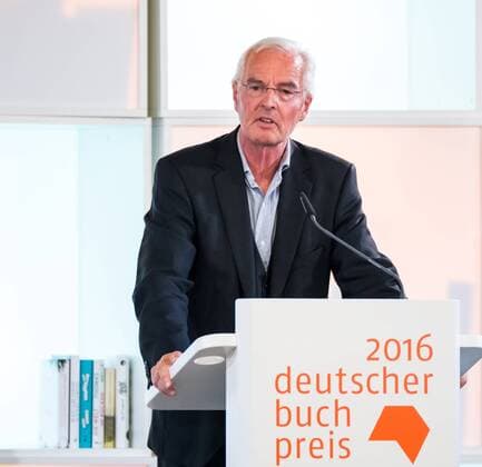 Themen der Woche Bilder des Tages Deutscher Buchpreis, c o Börsenverein des Deutschen Buchhandels, Braubachstraße 16, 60311 Frankfurt am Main, Pressetermin, Fototermin, 17.10.2016, 2016-10-17 Bild: Bodo Kirchhoff - Preisträger Deutscher Buchpreis 2016 Copyright: Fotograf:xVolkerxDanzerx xAgentur:xHMBxMediax-xHeikoxBecker