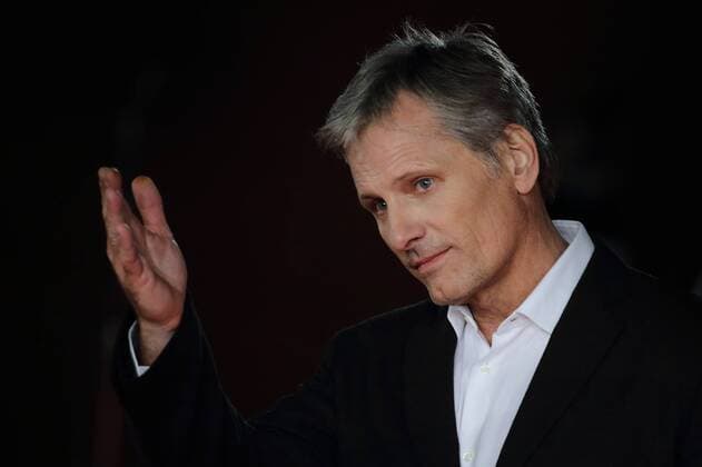 Filmfest in Rom - Captain Fantastic Filmpremiere Otober 17, 2016 - Rome, Italy - British actor VIGGO MORTENSEN on the red capet of Captain Fantastic during the ROme Film Festival 2016. Rome Italy - ZUMAi15_