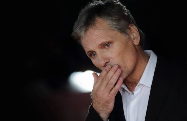 Filmfest in Rom - Captain Fantastic Filmpremiere Otober 17, 2016 - Rome, Italy - British actor VIGGO MORTENSEN on the red capet of Captain Fantastic during the ROme Film Festival 2016. Rome Italy - ZUMAi15_