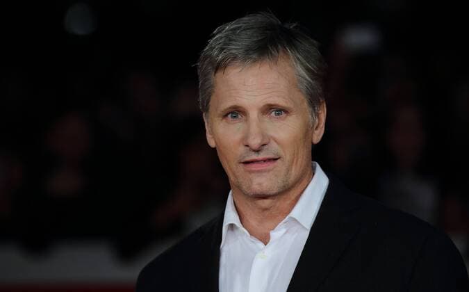 Filmfest in Rom - Captain Fantastic Filmpremiere Otober 17, 2016 - Rome, Italy - British actor VIGGO MORTENSEN on the red capet of Captain Fantastic during the ROme Film Festival 2016. Rome Italy - ZUMAi15_