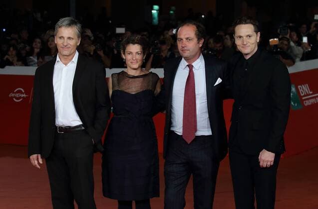 Filmfest in Rom - Captain Fantastic Filmpremiere Otober 17, 2016 - Rome, Italy - British actor VIGGO MORTENSEN with director MATT ROSS and producers on the red capet of Captain Fantastic during the Rome Film Festival 2016. Rome Italy - ZUMAi15_