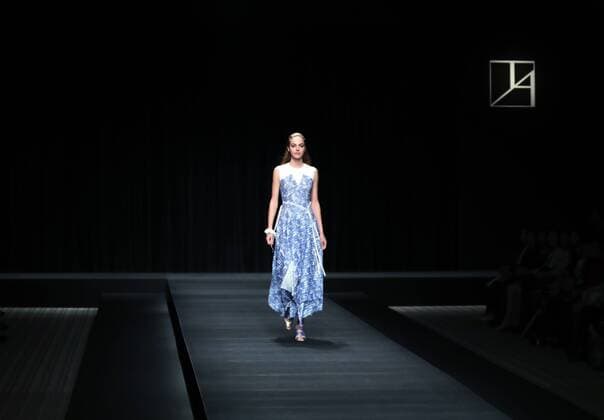 October 17, 2016, Tokyo, Japan - A model displays a creation of Japanese designer Tae Ashida at her spring and summer collection in Tokyo as a part of Japan Fashion Week on Monday, October 17, 2016. Tae Ashida celebrated her 25th anniversary collection.  (lwxa005435)