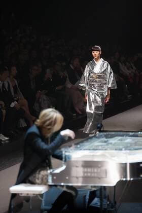 Japanese rock star Yoshiki of band X-Japan presents his Yoshikikimono 2017 Spring Summer Collection at the Amazon Fashion Week Tokyo. Yoshiki played piano and drums as models paraded in his modern kimono designs. The show ended with a rain shower above the drum stand drenching Yoshiki and the models. (Photos by Michael Steinebach AFLO)  (qdm_Yoshikimono_Amazon_Fashion_Week_Tokyo_2017_SS_010)
