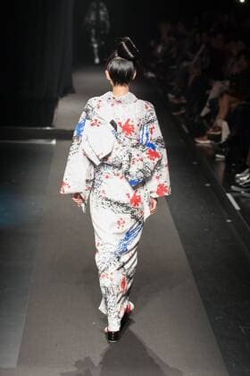 Japanese rock star Yoshiki of band X-Japan presents his Yoshikikimono 2017 Spring Summer Collection at the Amazon Fashion Week Tokyo. Yoshiki played piano and drums as models paraded in his modern kimono designs. The show ended with a rain shower above the drum stand drenching Yoshiki and the models. (Photos by Michael Steinebach AFLO)  (qdm_Yoshikimono_Amazon_Fashion_Week_Tokyo_2017_SS_018)