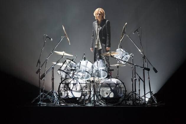 Japanese rock star Yoshiki of band X-Japan presents his Yoshikikimono 2017 Spring Summer Collection at the Amazon Fashion Week Tokyo. Yoshiki played piano and drums as models paraded in his modern kimono designs. The show ended with a rain shower above the drum stand drenching Yoshiki and the models. (Photos by Michael Steinebach AFLO)  (qdm_Yoshikimono_Amazon_Fashion_Week_Tokyo_2017_SS_022)