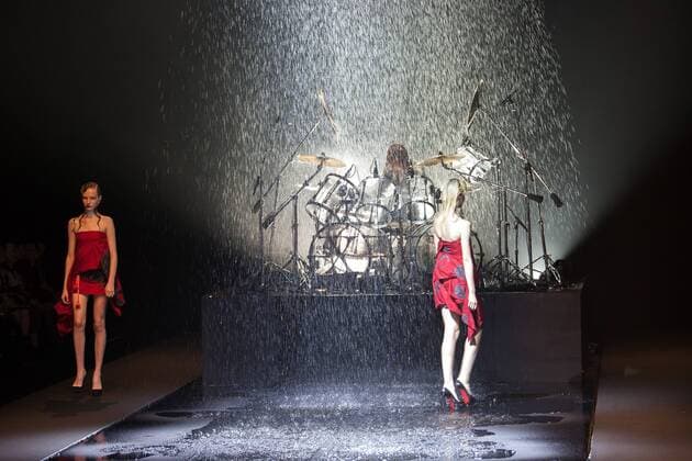 Japanese rock star Yoshiki of band X-Japan presents his Yoshikikimono 2017 Spring Summer Collection at the Amazon Fashion Week Tokyo. Yoshiki played piano and drums as models paraded in his modern kimono designs. The show ended with a rain shower above the drum stand drenching Yoshiki and the models. (Photos by Michael Steinebach AFLO)  (qdm_Yoshikimono_Amazon_Fashion_Week_Tokyo_2017_SS_041)