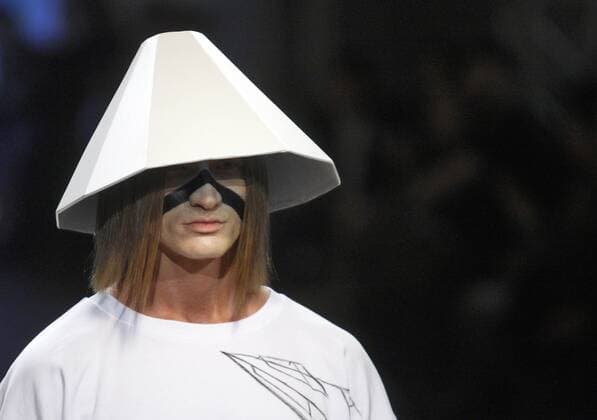 October 17, 2016 - Kiev, Ukraine - A model presents a creation by Ukrainian brand DASTISH FANTASTISH, during the Ukrainian Fashion Week in Kiev, Ukraine,on 17 October,2016. The fashion event presents Spring Summer 2017 collections by Ukrainian and International designers,from 12 to 18 October. Kiev Ukraine - ZUMAg194