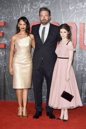 Cynthia Addai-Robinson, Ben Affleck und Anna Kendrick bei der Premiere von The Accountant auf dem 60. BFI London Film Festival in Empire Leicester Square. London, 17.10.2016 Cynthia Addai-Robinson, Ben Affleck, Anna Kendrick  Foto:xS.xVasx xFuturexImage