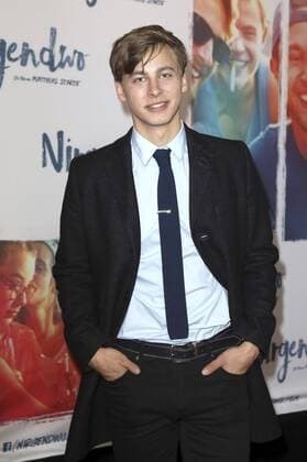Timmi Trinks bei der Premiere des Kinofilms Nirgendwo im Cubix Kino. Berlin, 17.10.2016 Foto:xS.xGabschx xFuturexImage