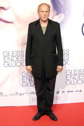 Ulrich Tukur bei der Premiere des Kinoflms Gleißendes Glück im Holi Kino. Hamburg, 18.10.2016 Foto:xgbrcix xFuturexImage