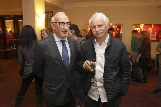 Philippe Etienne und Yann Arthus-Bertrand bei der Premiere des Dokumentarfilms Human - Die Menschheit im Delphi Filmpalast. Berlin, 18.10.2016 Foto:xS.xGabschx xFuturexImage