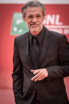 Filmfest in Rom - Filmpremiere Ho amici in Paradiso Rome: Red Carpet Ho amici in paradiso Fabrizio Ferracane walks in a red carpet for Ho Amici In Paradiso during the 11th Rome Film Festival at Auditorium Parco Della Musica in Rome, Italy.  AndreaxRonchini