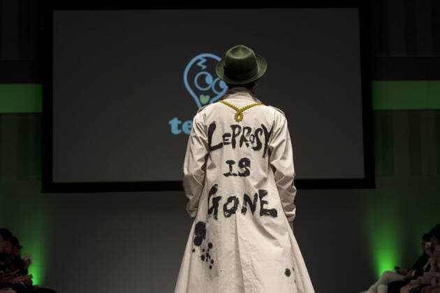 October 19, 2016 - Tokyo, Tokyo, Japan - A model presents a creation by Japanese designer Takafumi Tsuruta for his label Tenbo as part of Fashion Week Tokyo Spring Summer 2017. Tokyo Japan - ZUMAc166 20161019_zap_c166_018