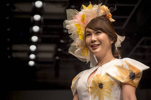 October 19, 2016 - Tokyo, Tokyo, Japan - A model presents a creation by Japanese designer Takafumi Tsuruta for his label Tenbo as part of Fashion Week Tokyo Spring Summer 2017. Tokyo Japan - ZUMAc166 20161019_zap_c166_033