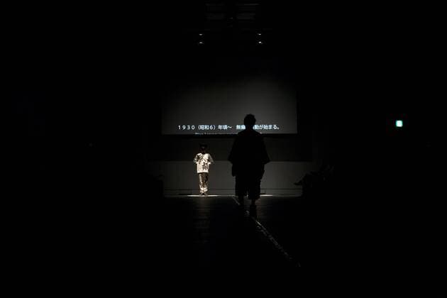 October 19, 2016 - Tokyo, Tokyo, Japan - A model presents a creation by Japanese designer Takafumi Tsuruta for his label Tenbo as part of Fashion Week Tokyo Spring Summer 2017. Tokyo Japan - ZUMAc166 20161019_zap_c166_036