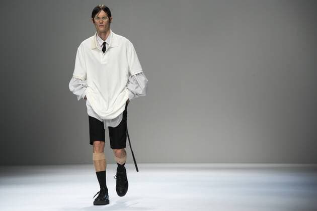 October 19, 2016 - Tokyo, Tokyo, Japan - A model presents a creation by designer Takeshi Kitazawa Emiko Sato for brand Dressedundressed as part of Fashion Week Tokyo Spring Summer 2017. Tokyo Japan - ZUMAc166 20161019_zap_c166_061