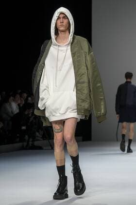October 19, 2016 - Tokyo, Tokyo, Japan - A model presents a creation by designer Takeshi Kitazawa Emiko Sato for brand Dressedundressed as part of Fashion Week Tokyo Spring Summer 2017. Tokyo Japan - ZUMAc166 20161019_zap_c166_063