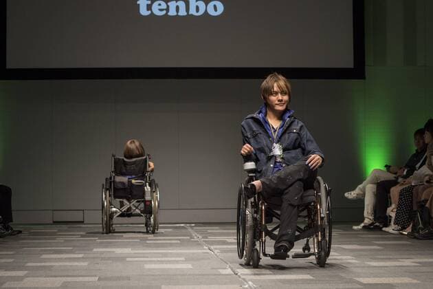 October 19, 2016 - Tokyo, Tokyo, Japan - A model presents a creation by Japanese designer Takafumi Tsuruta for his label Tenbo as part of Fashion Week Tokyo Spring Summer 2017. Tokyo Japan - ZUMAc166 20161019_zap_c166_008