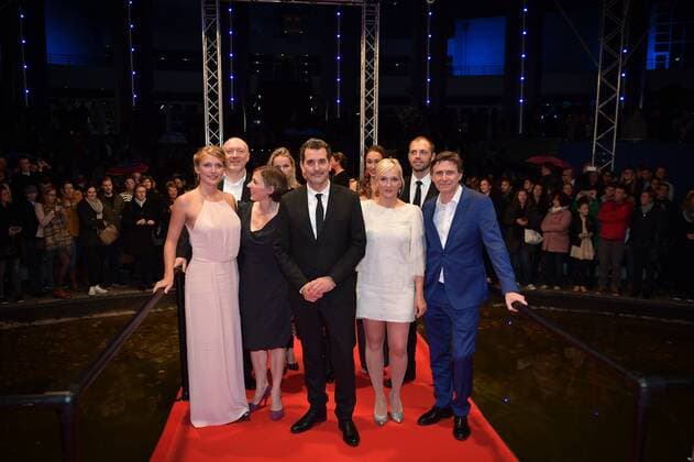 Actress Charlotte Vandermeersch, actress Saskia Reeves, actor Koen De Bouw, actress and singer Tine Reymer and television presenter and director Erik Van Looy pictured ahead of the Belgian premiere of Erik Van Looy movie called De Premier in Antwerp kinepolis, Wednesday 19 October 2016.  DAVIDxSTOCKMAN 04961068