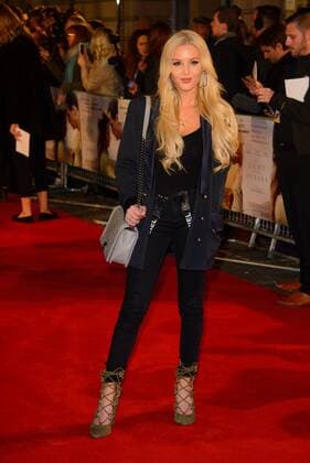 . 19 10 2016. London, United Kingdom. Betsy-Blue English attends The Light Between Ocean UK Premiere.  xChrisxJosephx xi-Imagesx IIM-13654-0038