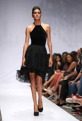 Fashion Week in der Dominikanischen Republik A model presents creations by Haitian designer Maguy Durce during Dominican Republic Fashion Week in Santo Domingo, Dominican Republic, 19 October 2016. EFE ORLANDO BARRIA Dominican Republic Fashion Week !ACHTUNG: NUR REDAKTIONELLE NUTZUNG!  STO05 20161020-636125387933784746