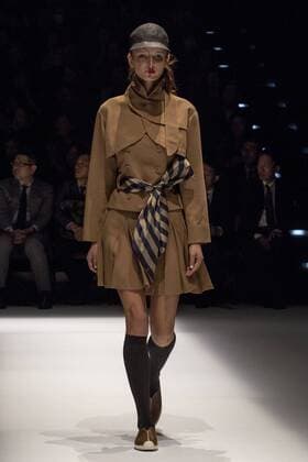 Tokyo Fashion Week - Hiroko Koshino Modenschau October 20, 2016 - Tokyo, Tokyo, Japan - A model walks the runway during the Hiroko Koshino show as part of Fashion Week Tokyo Spring Summer 2017. Tokyo Japan - ZUMAc166 20161020_zap_c166_015