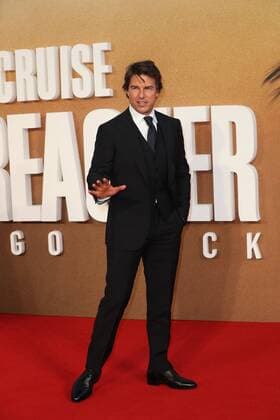 . 20 10 2016. London, United Kingdom. Tom Cruise arriving at the Jack Reacher : Never Go Back premiere in London.  xStephenxLockx xi-Imagesx IIM-13660-0010