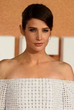 October 20, 2016 - London, London, UK - COBIE SMULDERS attends the European film premiere of Jack Reacher: Never Go Back. London, UK. London UK  - ZUMAl94_ 20161020_zaf_l94_118