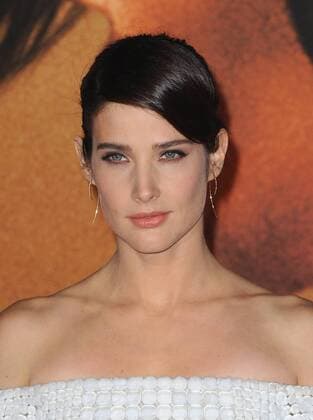 October 20, 2016 - London, England, United Kingdom - Cobie Smulders attends the European Premiere of Jack Reacher: Never Go Back at Cineworld Leciester Square. London United Kingdom - ZUMAs147 20161020_zap_s147_026