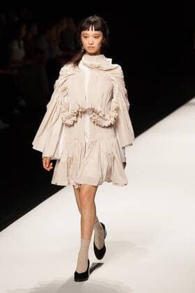 A model on the runway during the Anne Sofie Madsen 2017 spring summer collection show at Amazon Fashion Week Tokyo 2017 S S.  (qdm_AnneSofieMadsen_AFWT17SS_27)
