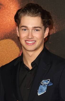 Jack Reacher: Never Go Back European Premiere London, UK. AJ Pritchard at Jack Reacher: Never Go Back European Premiere at Cineworld, Leicester Square. 20 October 2016 LMK73-62642-211016 