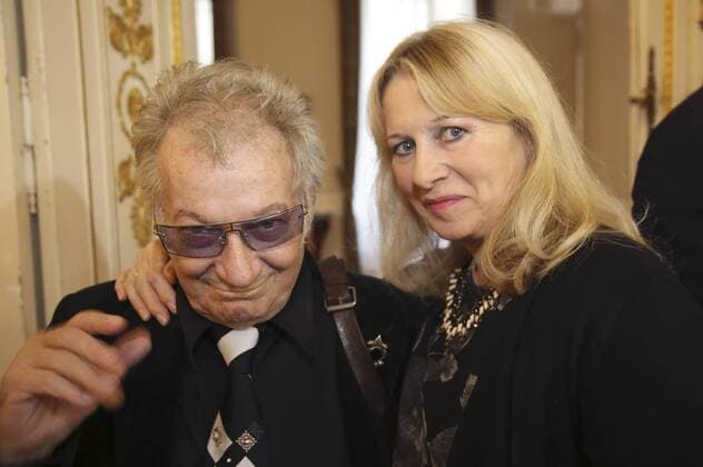 Nicola Conte Filippelli und Silvi Sophia Amort bei der Verleihung des Österreichischen Ehrenkreuzes für Wissenschaft und Kunst 1. Klasse an Karl Merkatz im Bundeskanzleramt. Wien, 20.10.2016 Foto:xF.xJ.xMorgenbesserx xFuturexImage