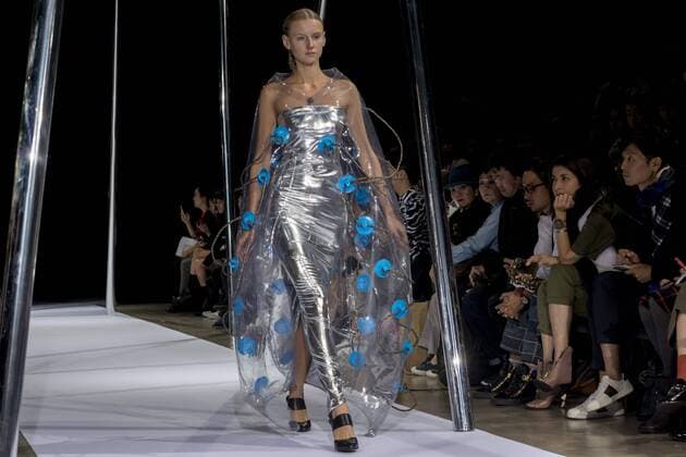 October 21, 2016 - Tokyo, Tokyo, Japan - A model presents a creation by designer Keiichiro Yuri for brand keiichirosense as part of Fashion Week Tokyo Spring Summer 2017. Tokyo Japan - ZUMAc166 20161021_zap_c166_016