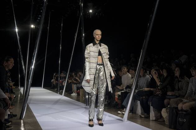 October 21, 2016 - Tokyo, Tokyo, Japan - A model presents a creation by designer Keiichiro Yuri for brand keiichirosense as part of Fashion Week Tokyo Spring Summer 2017. Tokyo Japan - ZUMAc166 20161021_zap_c166_028