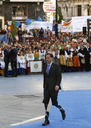 Prinzessin-von-Asturien-Preis US engineer, rock climber and biophysicist Hugh Herr, winner of the 2016 Princess of Asturias Award of Research, arrives for the 36th edition of the Princess of Asturias Awards handover ceremony at the Campoamor Theatre in Oviedo, province of Asturias, northern Spain, 21 October 2016. Princess of Asturias Awards handover ceremony !ACHTUNG: NUR REDAKTIONELLE NUTZUNG!  GRA509 20161021-636126802820459133