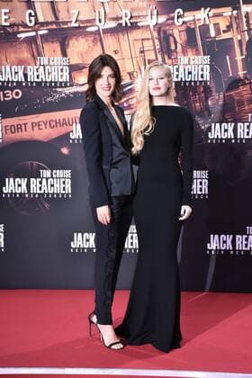 Cobie Smulders und Danika Yarosh bei der Jack Reacher: Kein Weg zurück Film Premiere am 21.10.2016 in Berlin Jack Reacher: Never Go Back Filmpremiere in Berlin, 2016 