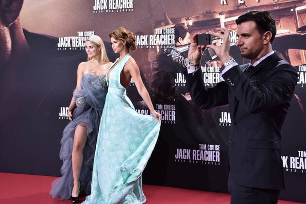 Yvonne Woelke, Micaela Schäfer und ihr Freund Felix Steiner bei der Jack Reacher: Kein Weg zurück Film Premiere am 21.10.2016 in Berlin Jack Reacher: Never Go Back Filmpremiere in Berlin, 2016 