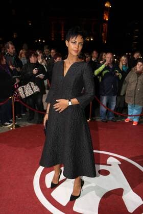 21.10.2016, Frankfurt, Alte Oper, roter Teppich Red Carpet beim Hessischer Film- und Kinopreis 2016 Schauspielerin Dennenesch Zoudé