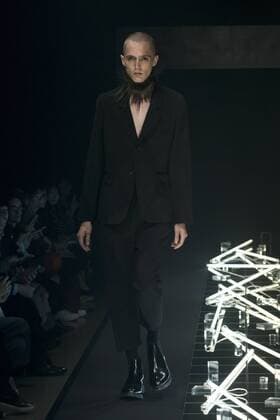 October 22, 2016 - Tokyo, Tokyo, Japan - A model presents a creation by designer Keisuke Imazaki for brand Plastictokyo as part of Fashion Week Tokyo Spring Summer 2017. Tokyo Japan - ZUMAc166 20161022_zap_c166_008
