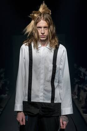 October 22, 2016 - Tokyo, Tokyo, Japan - A model presents a creation by designer Keisuke Imazaki for brand Plastictokyo as part of Fashion Week Tokyo Spring Summer 2017. Tokyo Japan - ZUMAc166 20161022_zap_c166_015
