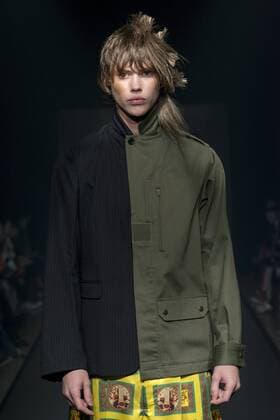 October 22, 2016 - Tokyo, Tokyo, Japan - A model presents a creation by designer Keisuke Imazaki for brand Plastictokyo as part of Fashion Week Tokyo Spring Summer 2017. Tokyo Japan - ZUMAc166 20161022_zap_c166_006