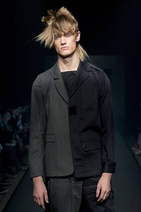 October 22, 2016 - Tokyo, Tokyo, Japan - A model presents a creation by designer Keisuke Imazaki for brand Plastictokyo as part of Fashion Week Tokyo Spring Summer 2017. Tokyo Japan - ZUMAc166 20161022_zap_c166_031