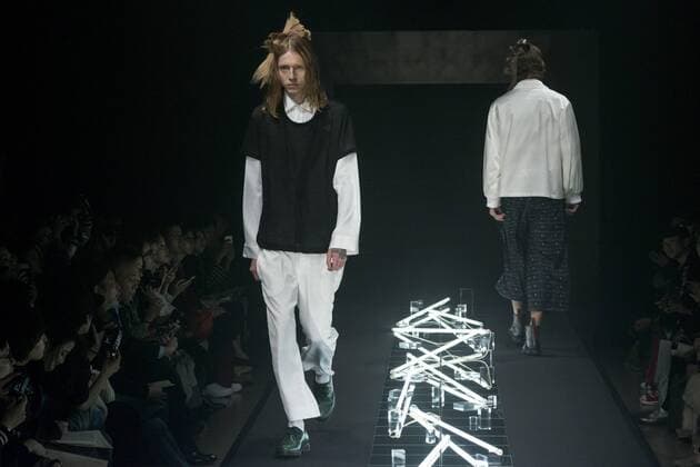 October 22, 2016 - Tokyo, Tokyo, Japan - A model presents a creation by designer Keisuke Imazaki for brand Plastictokyo as part of Fashion Week Tokyo Spring Summer 2017. Tokyo Japan - ZUMAc166 20161022_zap_c166_003