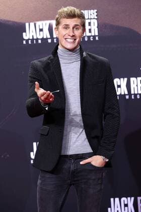 Lukas Sauer bei der Premiere des Kinofilms Jack Reacher: Kein Weg zurück Jack Reacher: Never Go Back im CineStar Sony Center. Berlin, 21.10.2016 Foto:xB.xKriemannx xFuturexImage
