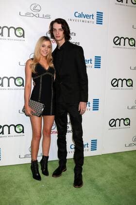 LOS ANGELES - OCT 22: Guest, Kodi Smit-McPhee at the 26th Annual Environmental Media Awards at Warner Brothers Studio on October 22, 2016 in Burbank, CA  Copyright: xKathyxHutchinsx xIPAx
