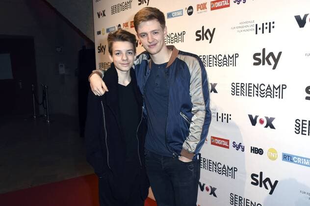 Nick Julius Schuck und Timur Bartels bei der Abschluss-Veranstaltung des Seriencamps 2016 mit dem Screening der VOX TV-Serie Der Club der roten Bänder und der Verleihung des Seriencamp Award in der Hochschule für Fernsehen und Film. München, 23.10.2016 Foto:xP.xSchönbergerx xFuturexImage